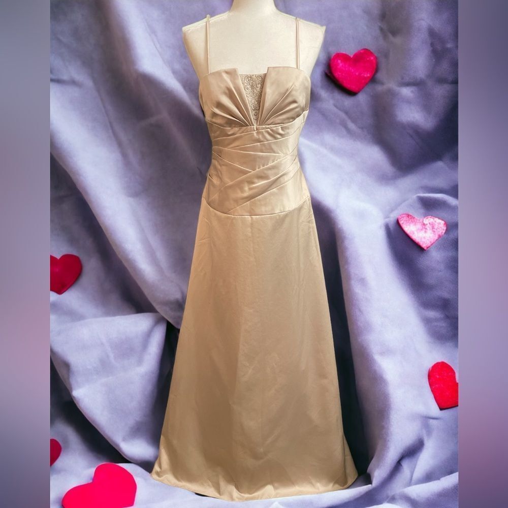 David's Bridal Cream Ruched Sundress for Prom - Picture 1 of 7